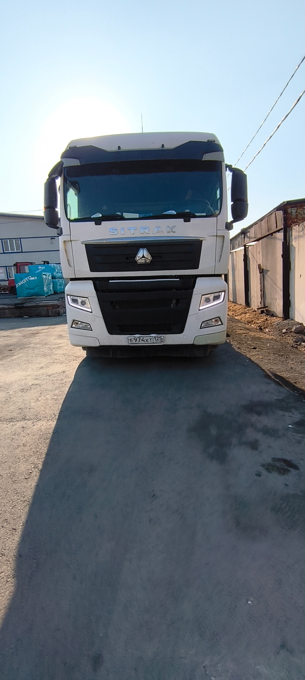 SITRAK C7H 4x2 Седельный тягач ZZ4186V361HE (12,4 л, 480 л.с., АТ)