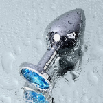 Серебристая коническая анальная пробка 8см с голубым кристаллом ToyFa Metal 717002-14