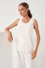 22806 Джемпер женский (молочный)