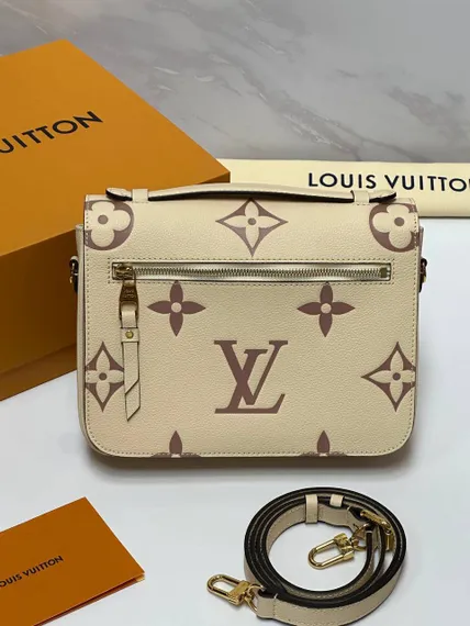 Сумка LOUIS VUITTON Pochette Métis с крупным тисненым узором
