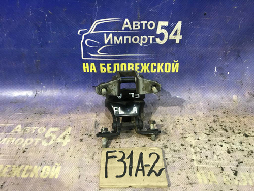 Петля двери передней левой MITSUBISHI DIAMANTE 1996