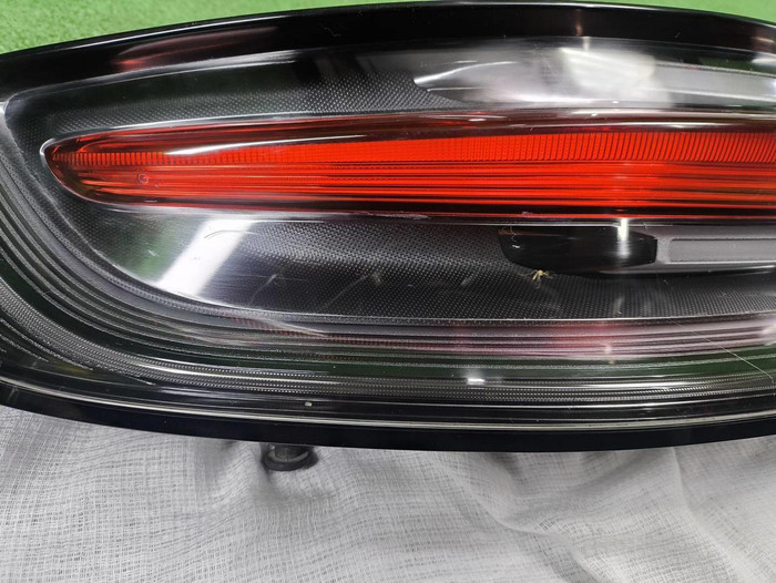 Фонарь левый внешний Porsche Macan 95b (2018-н.в.)