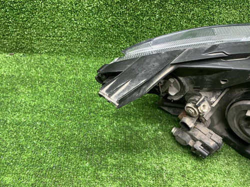 Фара левая Lada Granta (2018-н.в.) галоген