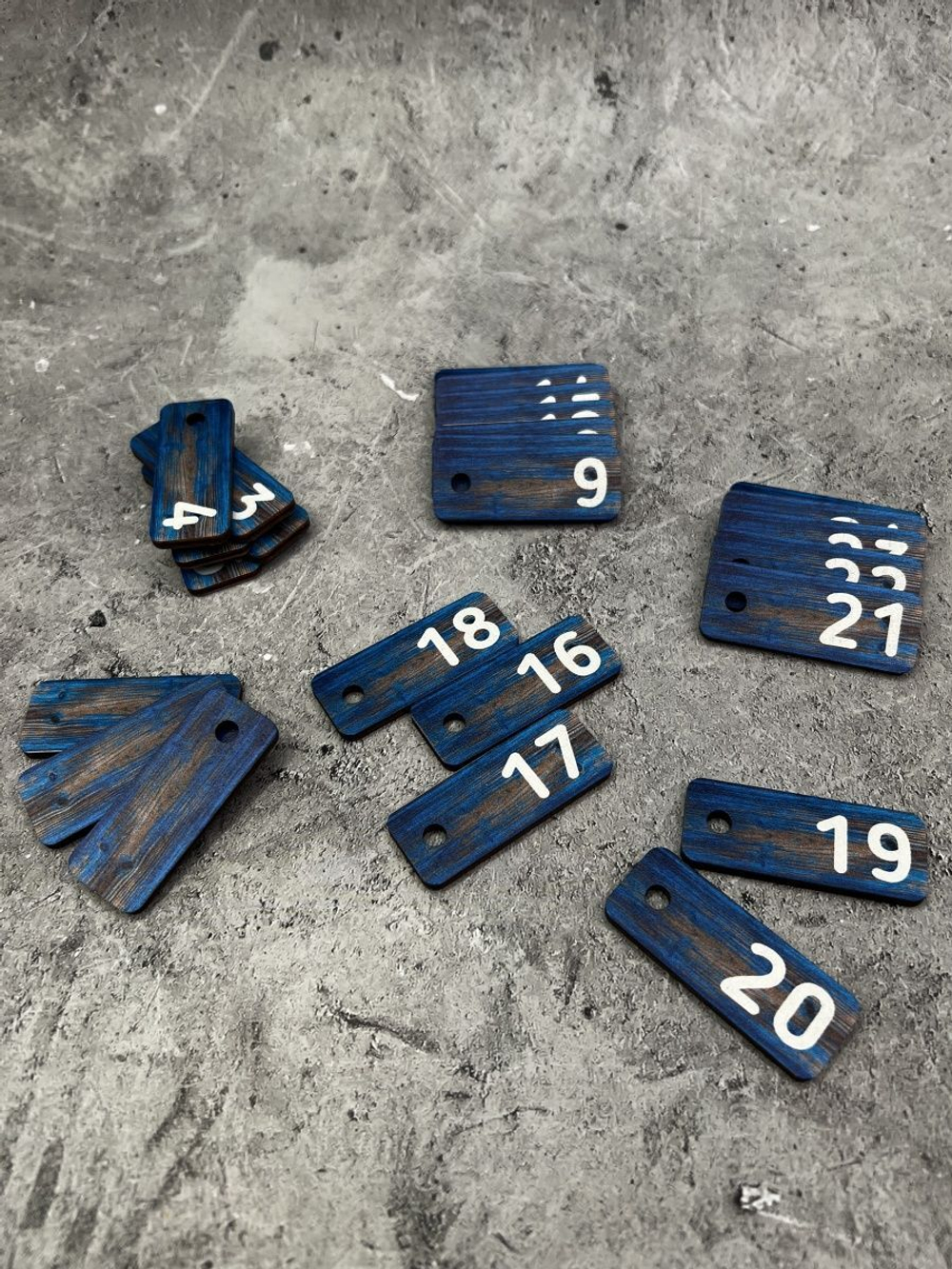 Номерки для ключей 2х5см