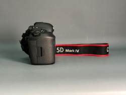 Canon 5D Mark IV Body 44.000 кадров