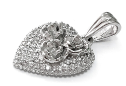 Ювелирная подвеска из серебра