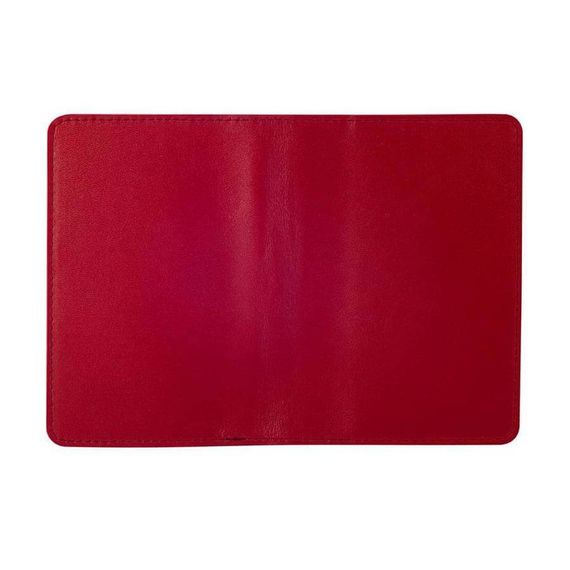 Фото обложка на паспорт классическая красного цвета, в развернутом виде.