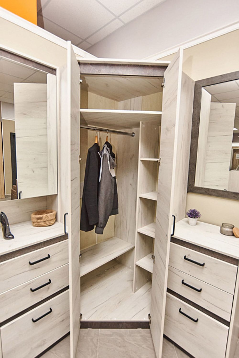 Прага Шкаф угловой