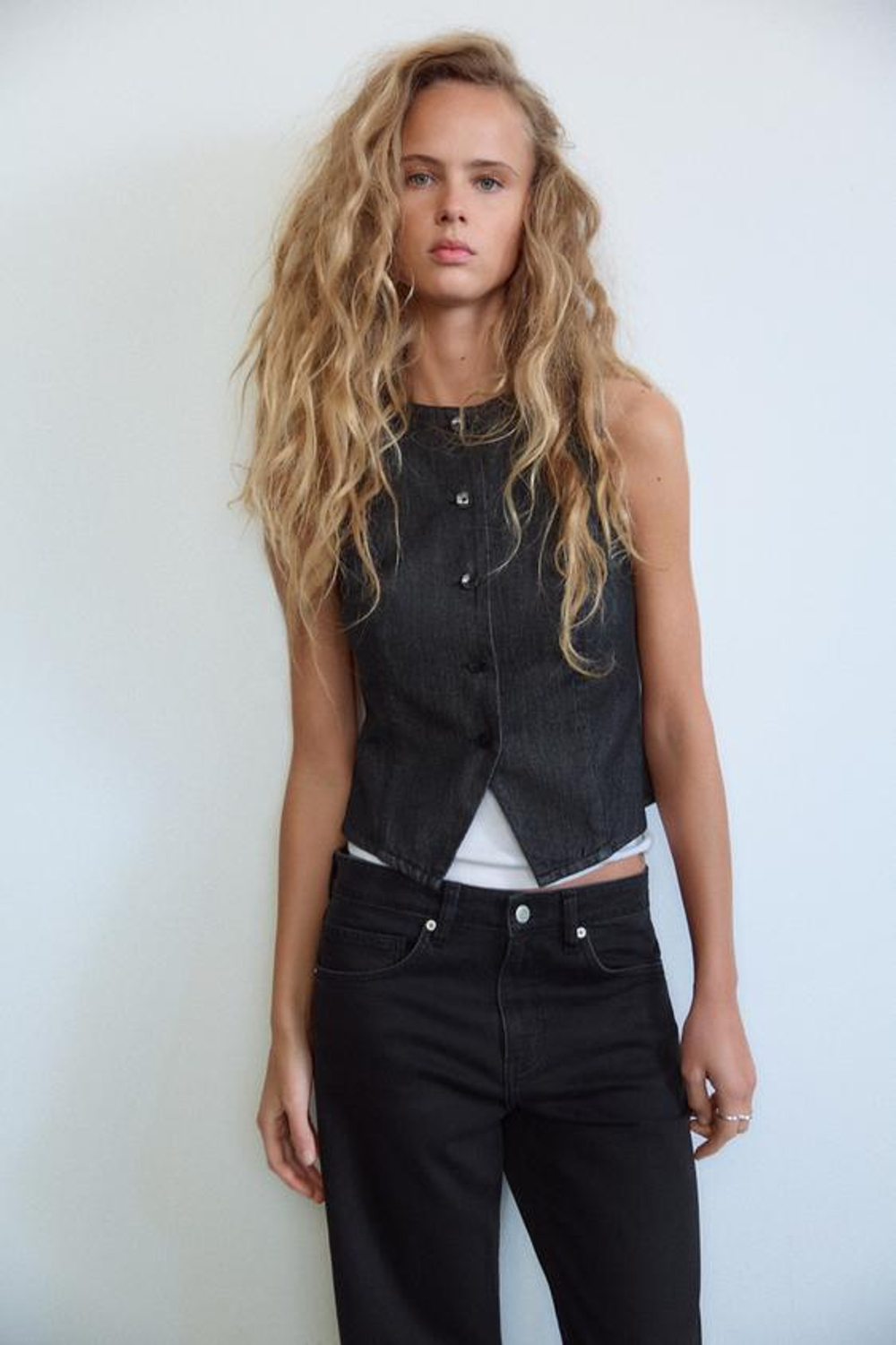 ZARA ДЖИНСЫ TRF SLOUCHY СО СРЕДНЕЙ ПОСАДКОЙ, ЧЕРНЫЙ