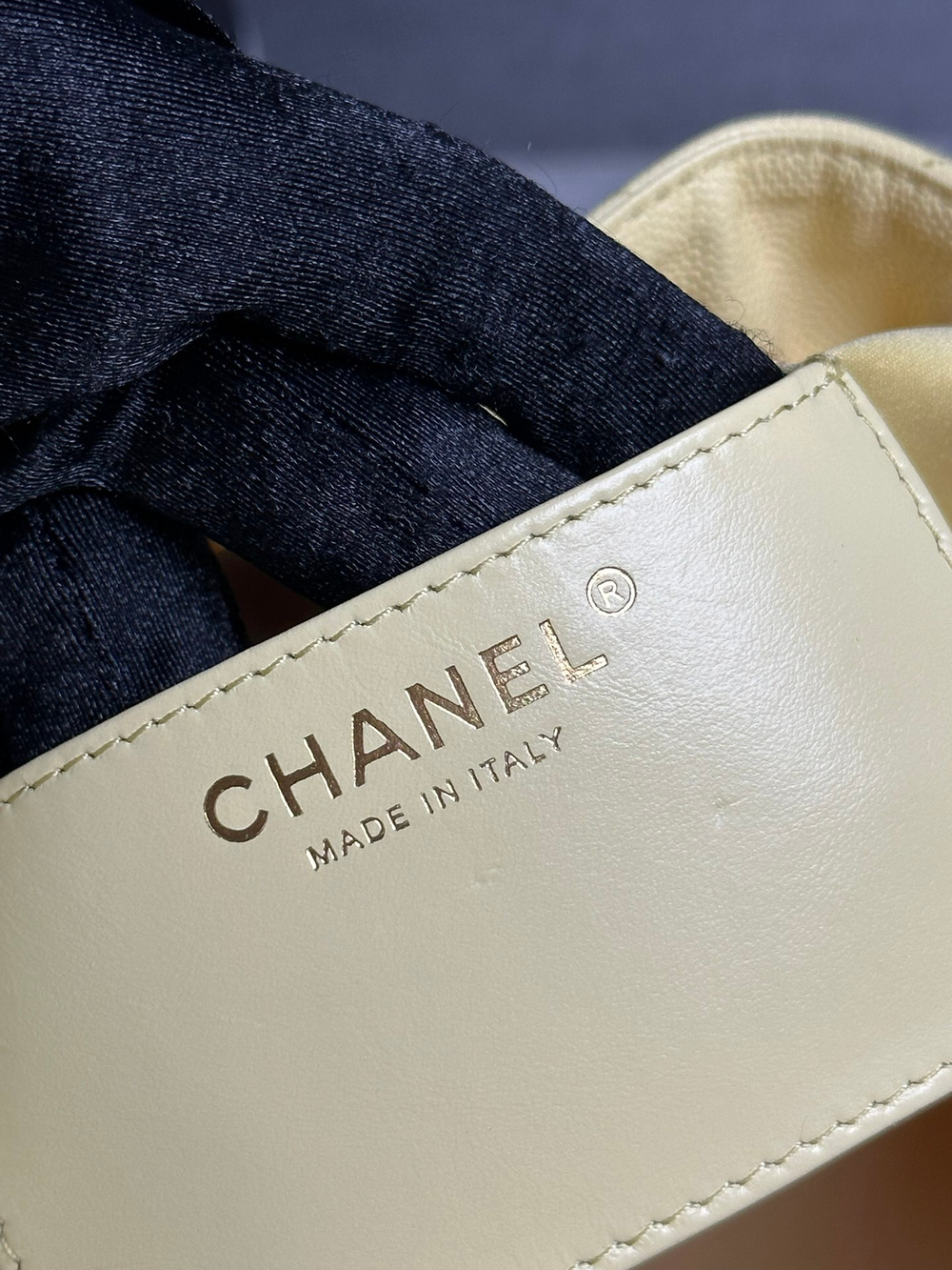 Chanel 25 Medium Handbag 40 cm