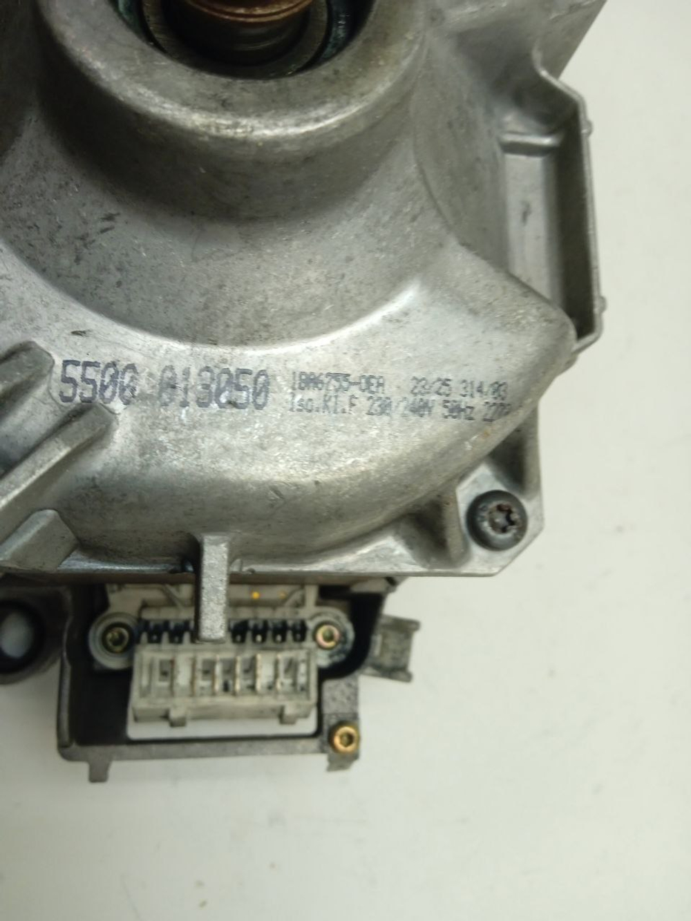 WFC1662OE кт8 Двигатель (мотор) стиральной машины Bosch Siemens 144797 б/у