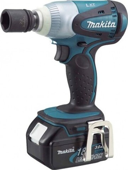 Гайковерт аккумуляторный MAKITA DTW 251 RME ударный  DTW251RME
