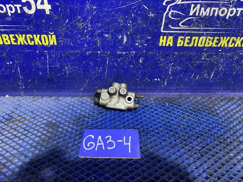 Распределитель тормозной Honda LOGO 1997