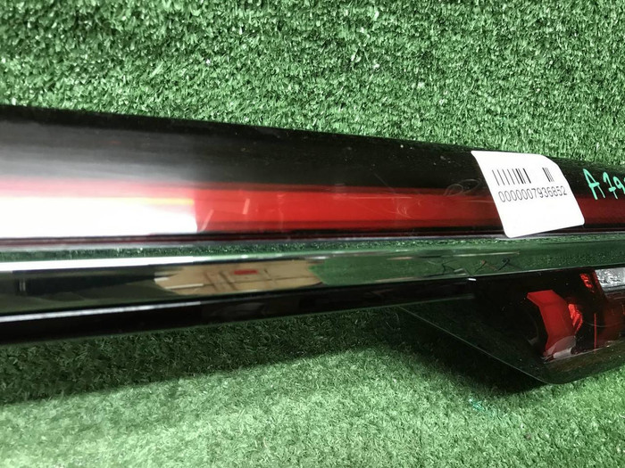 Фонарь крышки багажника Geely Monjaro (2021-н.в.)