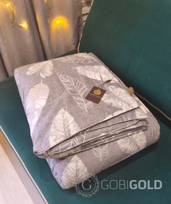 Одеяло стеганое из 100% верблюжьего пуха 210х220 см. (GOBI'S SUN)