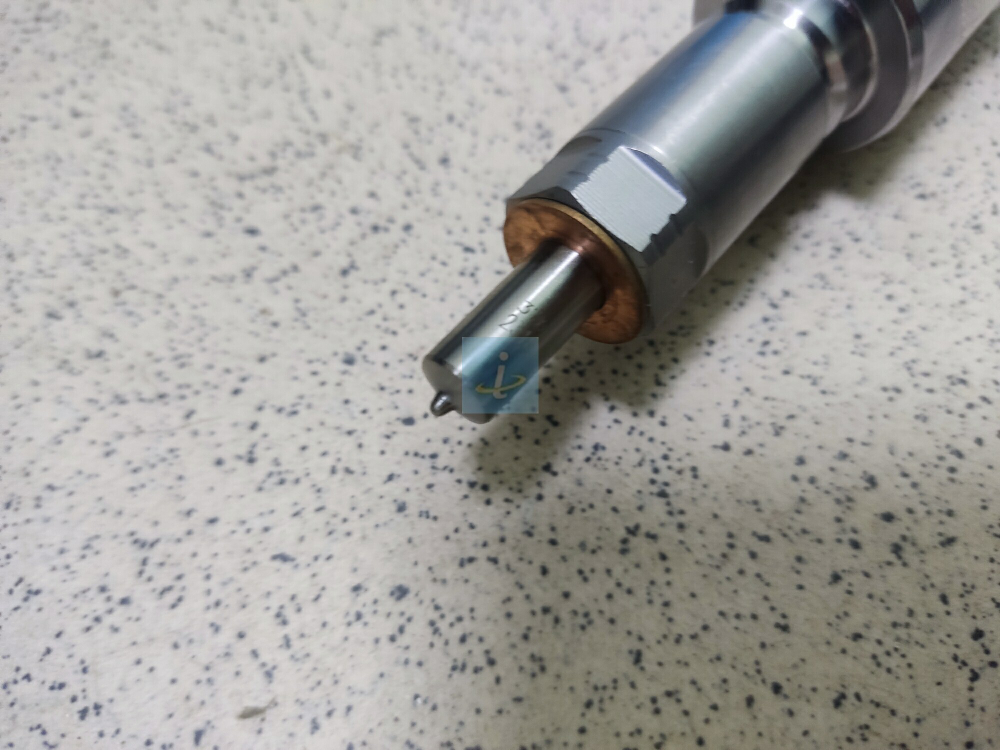 Форсунка 0 445 120 325 651.1112010