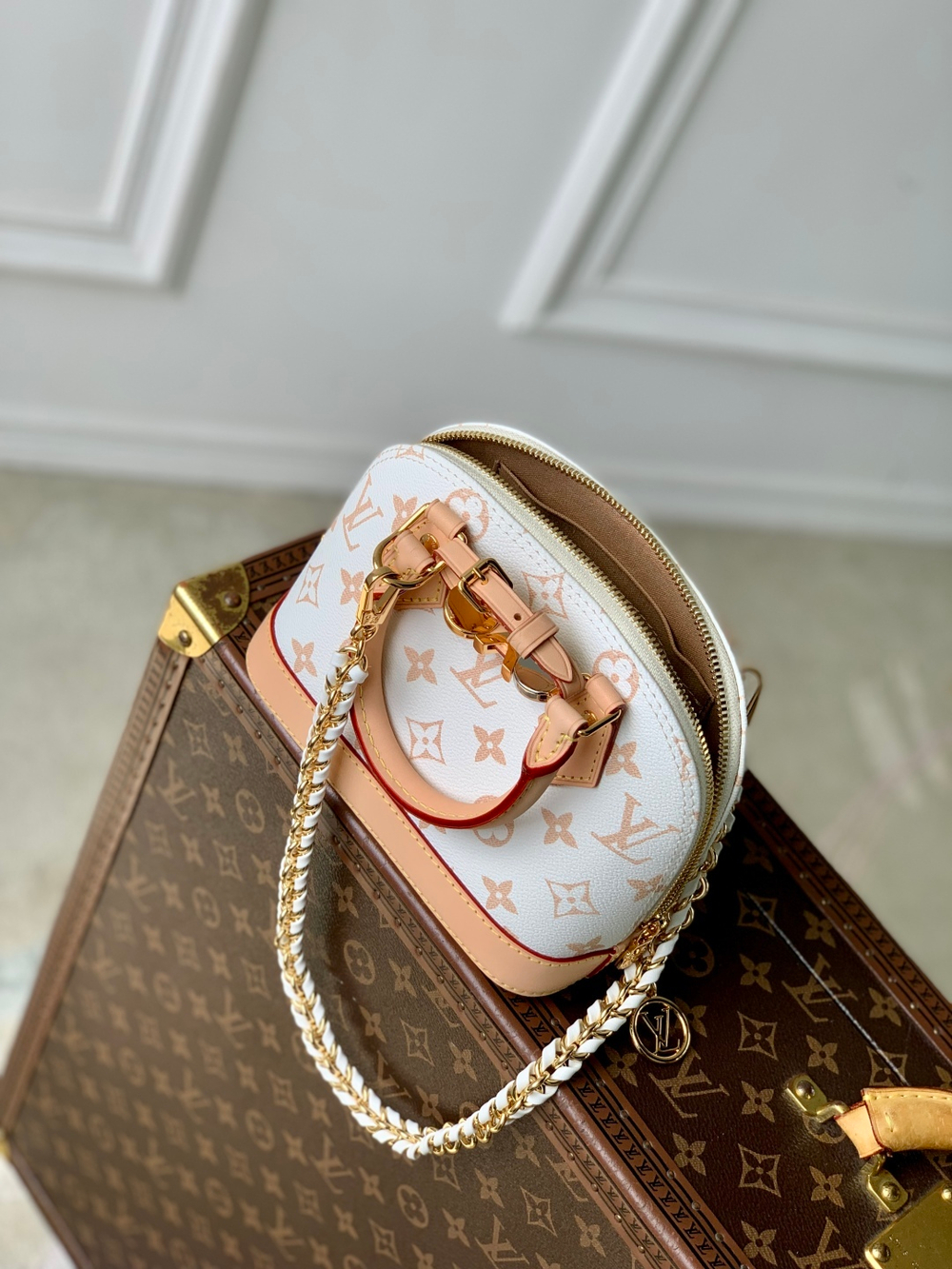 Louis Vuitton Nano Alma