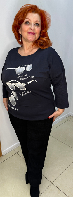 Темно-синий свитшот с белым стразовым принтом