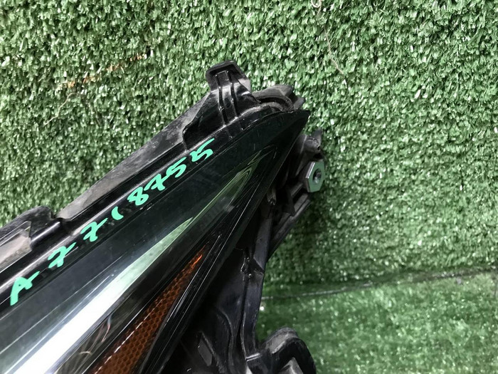 Фара левая Lexus ES 7 (2018-2021) LED