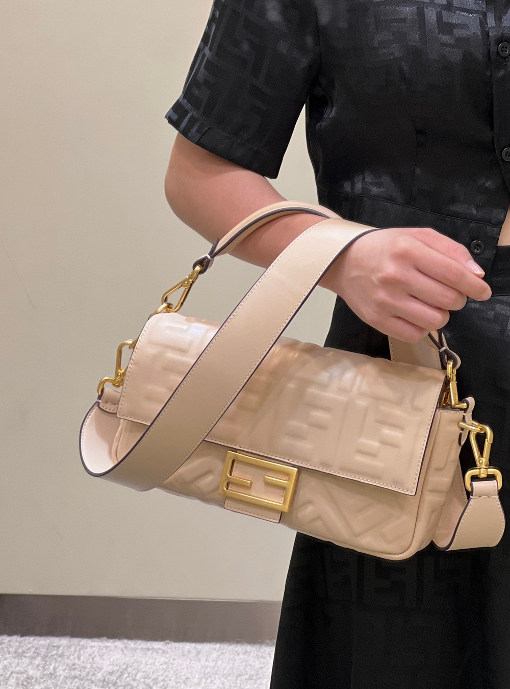 Fendi Baguette 27 cm