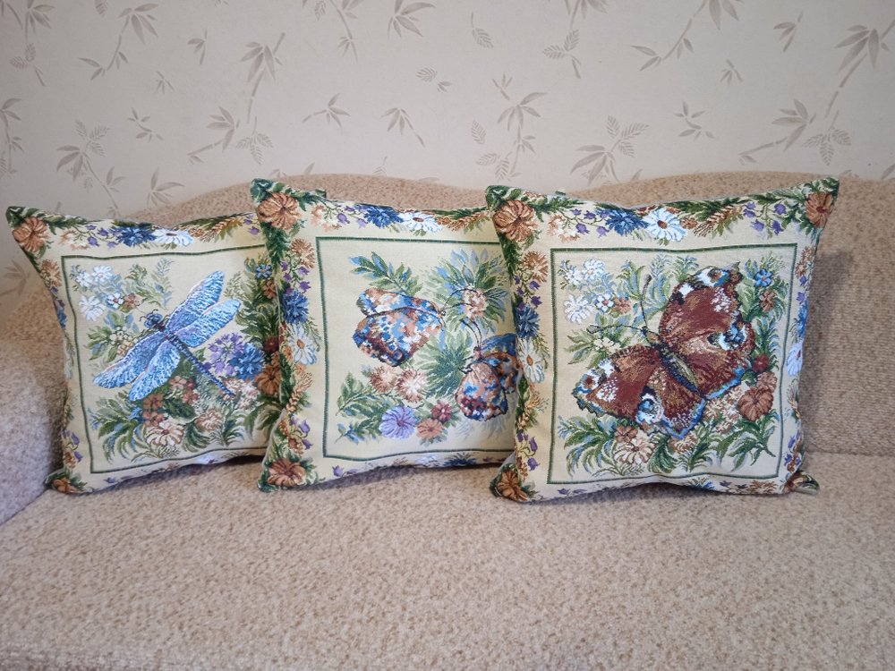 Декоративный гобеленовый чехол Летний зной 47х47