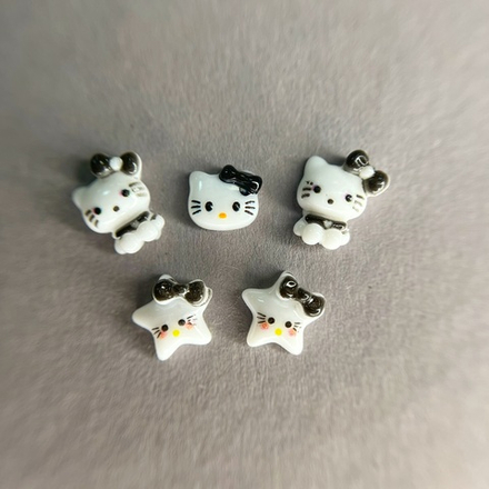 1868 Фигурки объёмные "Хэллоу Китти" 5 шт