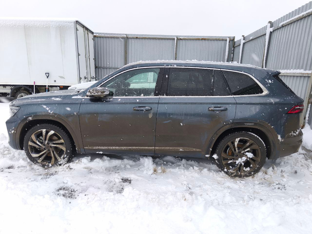 Geely Monjaro Флагман (Flagship) 2.0T (238 hp) 8AT 4WD