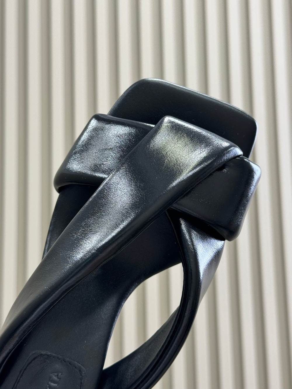 Bottega Veneta Riva Mule (6 colors)