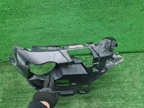 Кронштейн ПТФ правый BMW X2 F39 (17-23) M-pake
