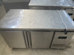 Стол холодильный