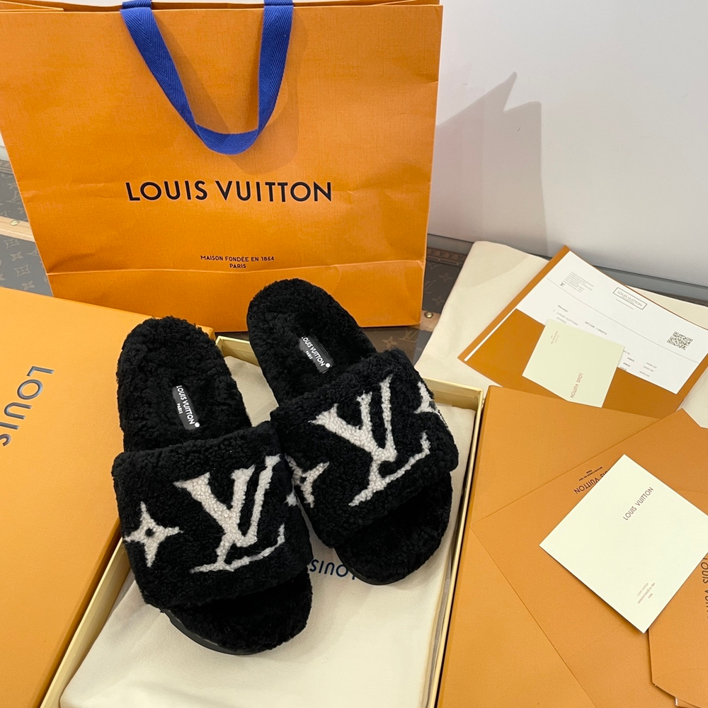 Louis Vuitton Paseo Flat Comfort Mule