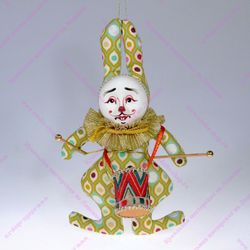 Ёлочная игрушка Кролик с барабаном