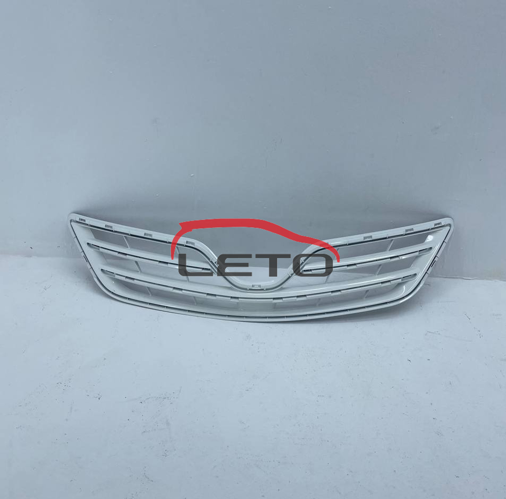 Решетка радиатора 53111-12C50-A0 5311112C50A0
