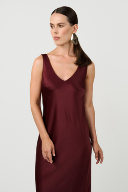 Платье макси с открытой спиной