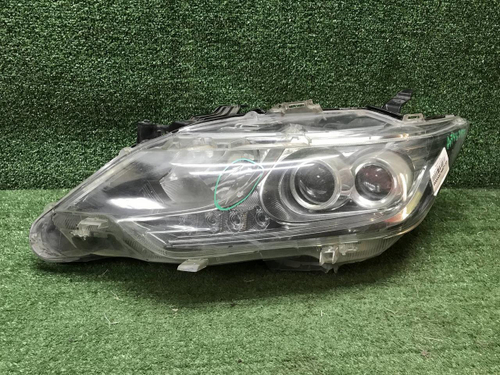 Битая Фара левая Toyota Camry XV50 (17-18) LED