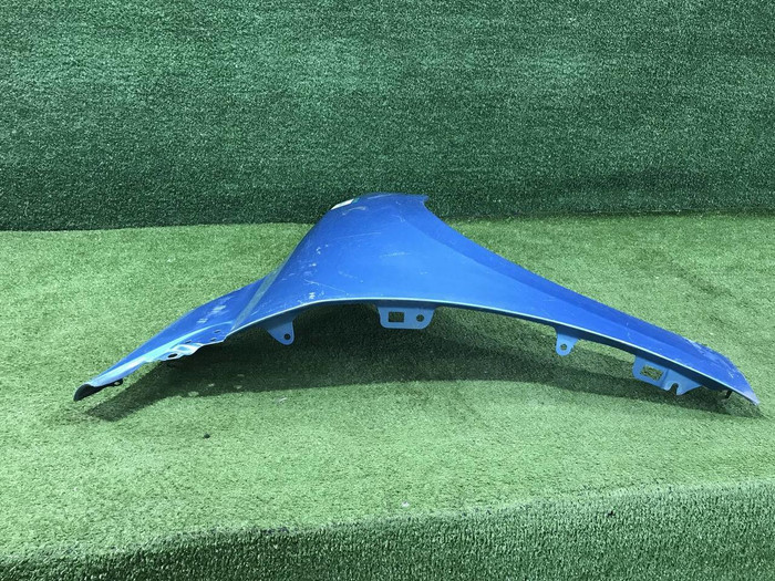 Крыло переднее правое Renault Megane 3 (2008-2016)