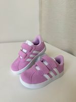 Новые замшевые кеды Adidas, 25