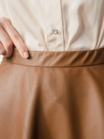 Юбка кожаная миди трапеция