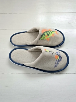 Льняные тапочки с вышивкой "Рыбалка"