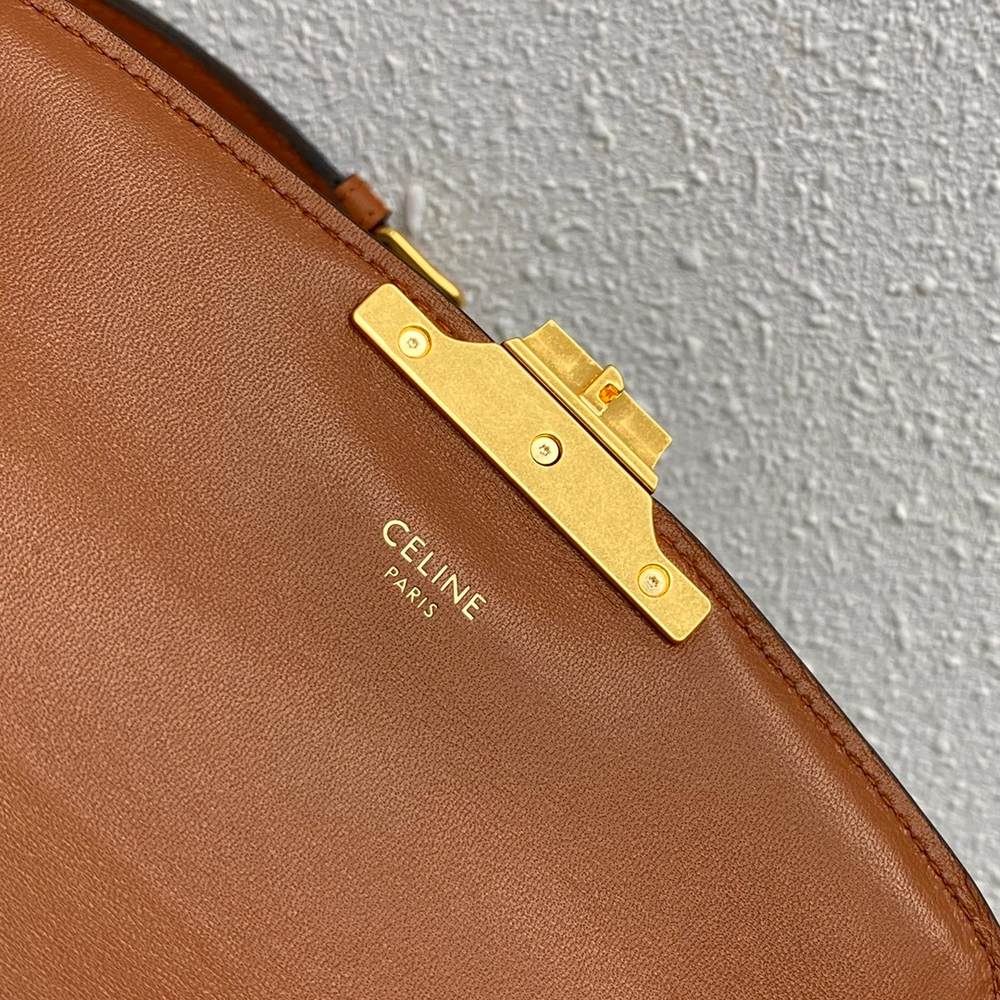 Celine Teen Triomphe Bag 18 cm