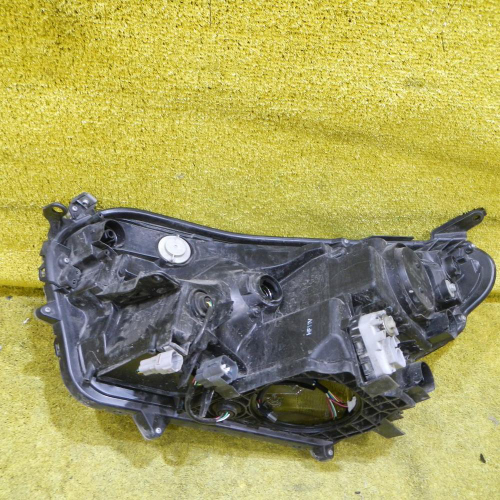 Битая Фара правая Toyota RAV4 4 CA40 (2015-2019) LED