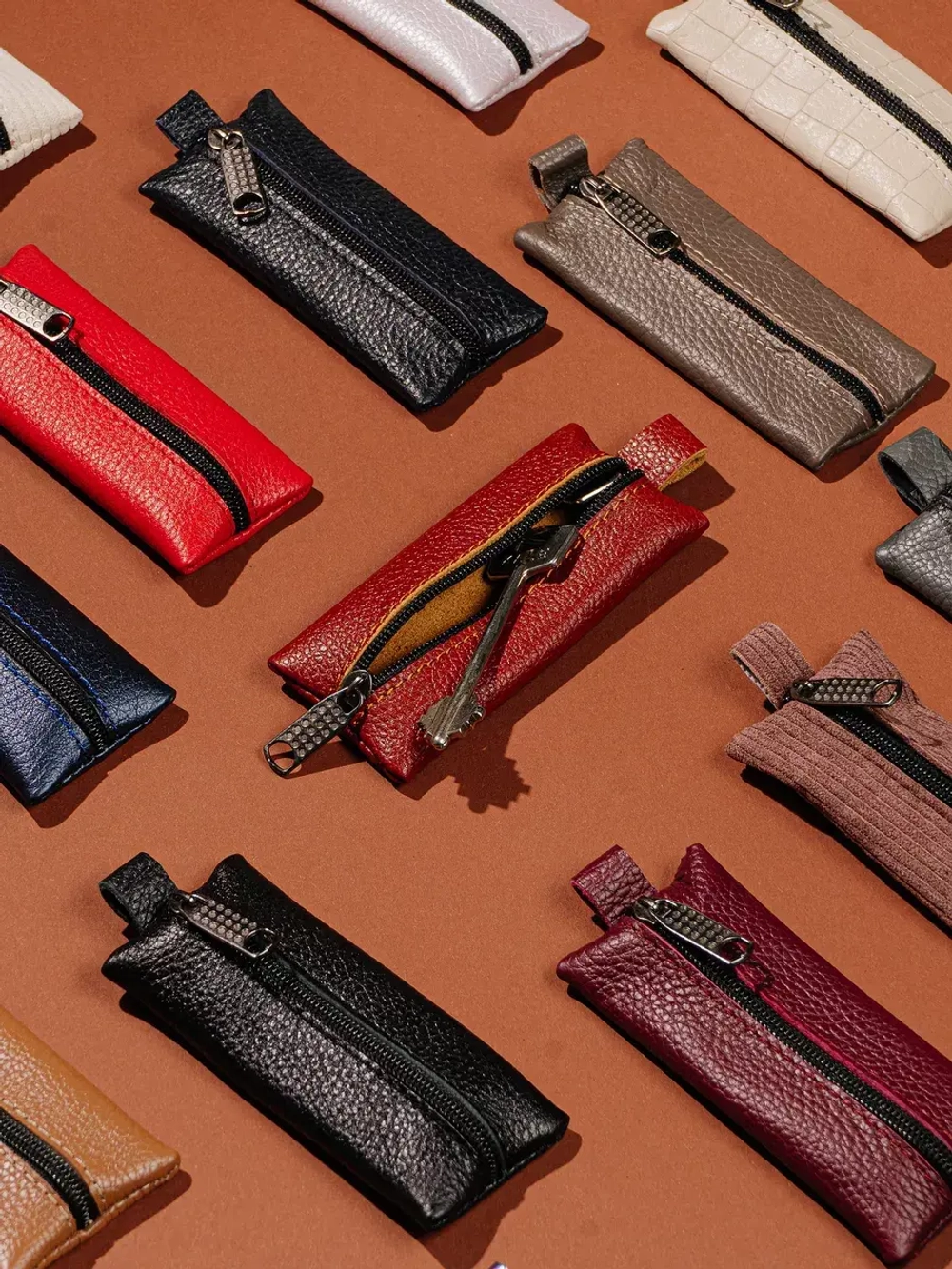 Ключница карманная кожаная