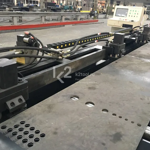 Многофункциональный станок с ЧПУ для пробивки листового проката TPL104