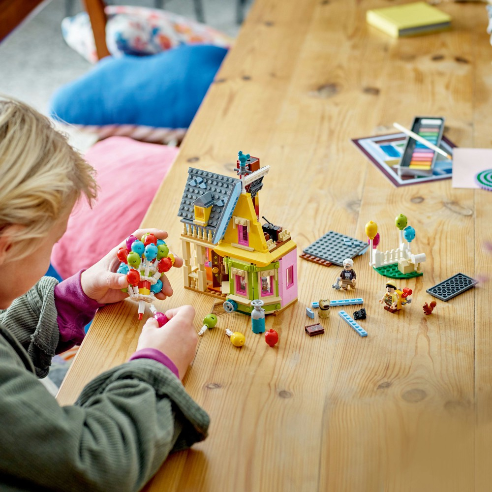 Конструктор LEGO Disney 43217 Дом из мультфильма «Вверх» — фото 12