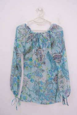 Блузка легкая 42 размер