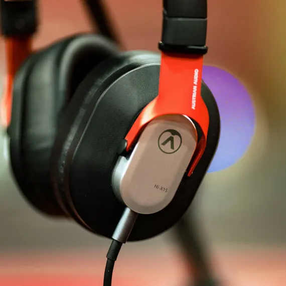 Austrian Audio Hi-X15