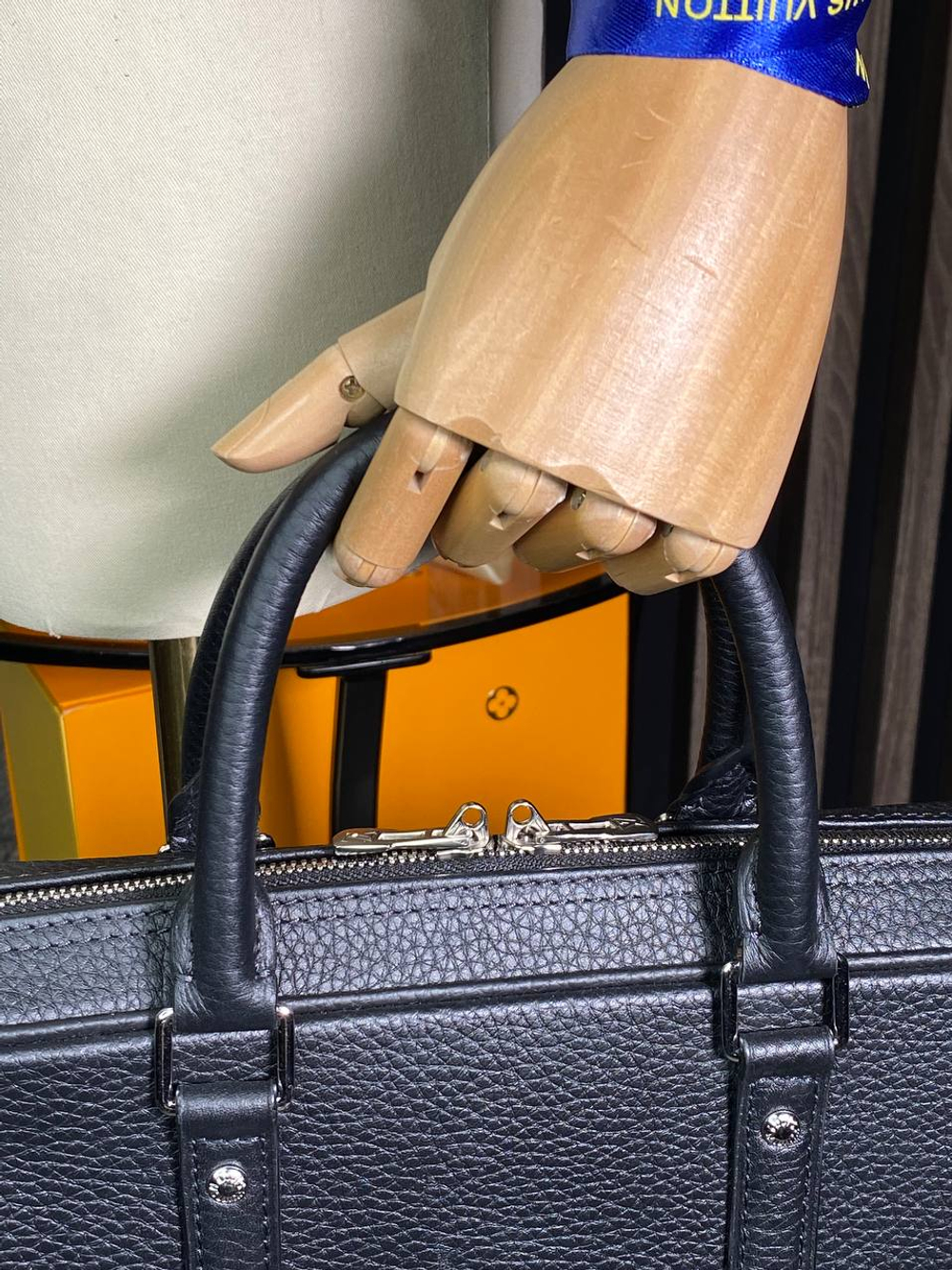 Портфель Louis Vuitton