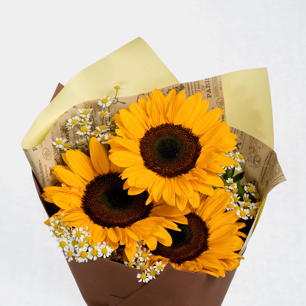Авторский букет с подсолнухами