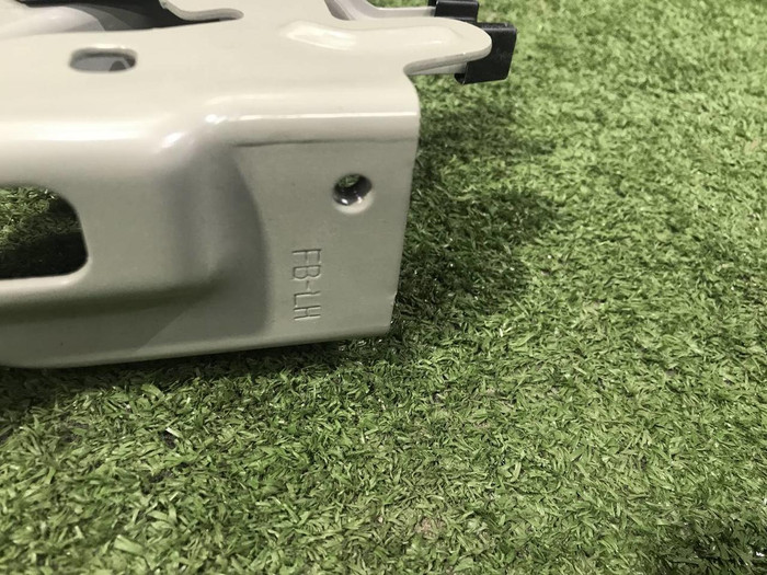 Петля крышки багажника левая Kia Rio 4 FB (2017-н.в.) седан