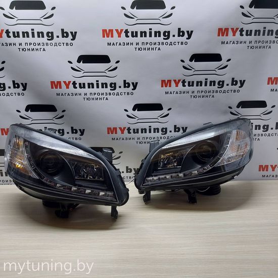 Передние фары daylight black для Opel Zafira A